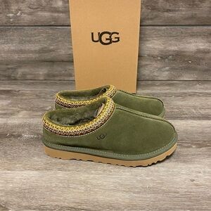 UGG | Tasman Slippers In Burnt Olive Green Size 6 NEW